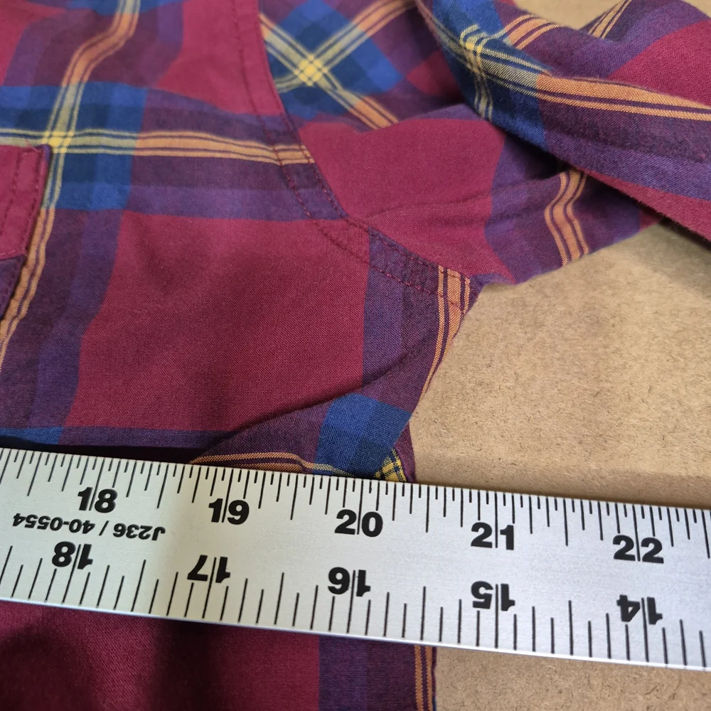 Levi's Ruby and Blue Plaid Button-Down Shirt 2703/380